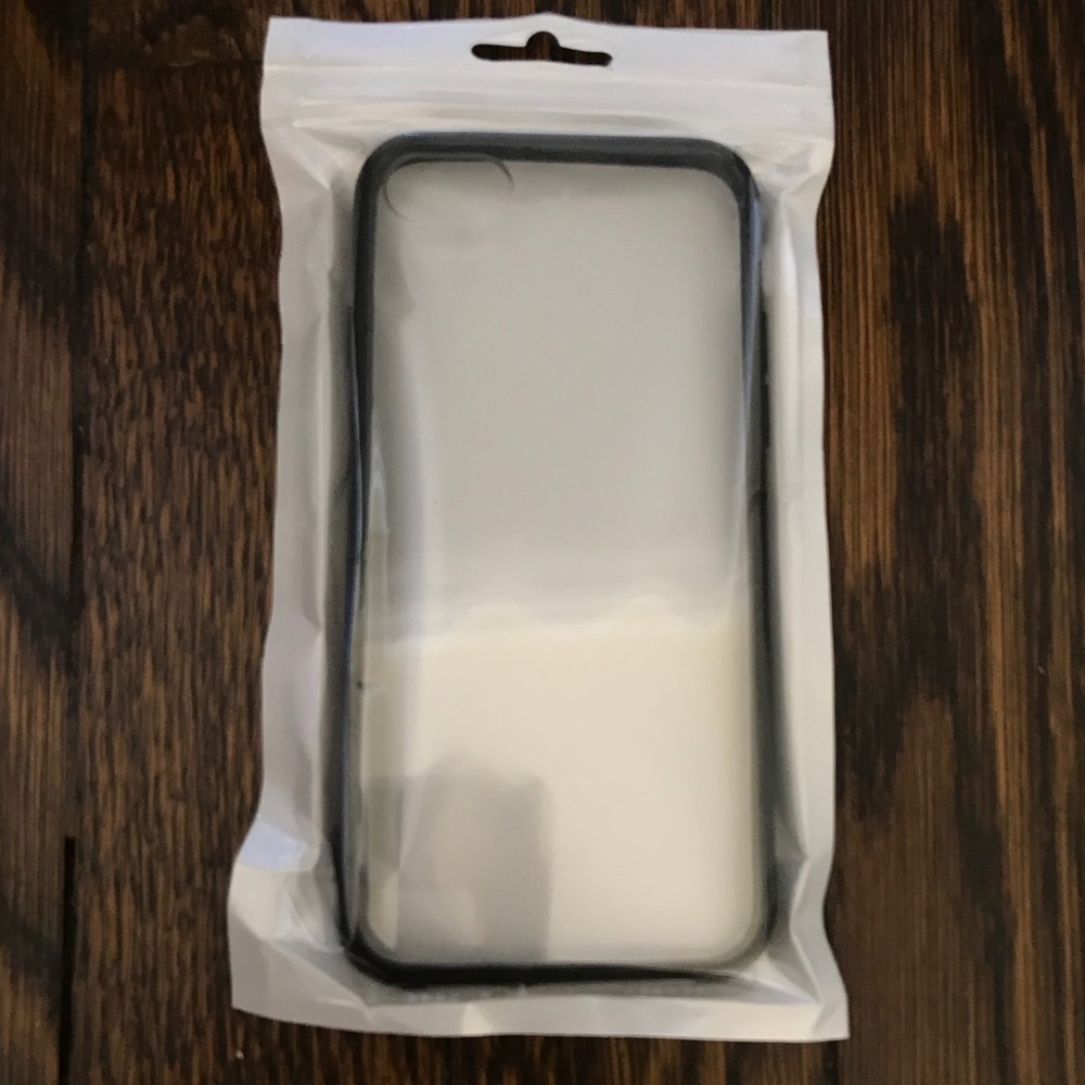 iPhone 7 Clear Case - Picture 2 of 4
